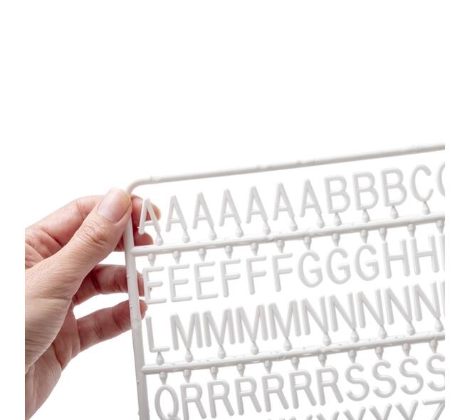 Letter set IEZZY voor letterbord 2x150 wit