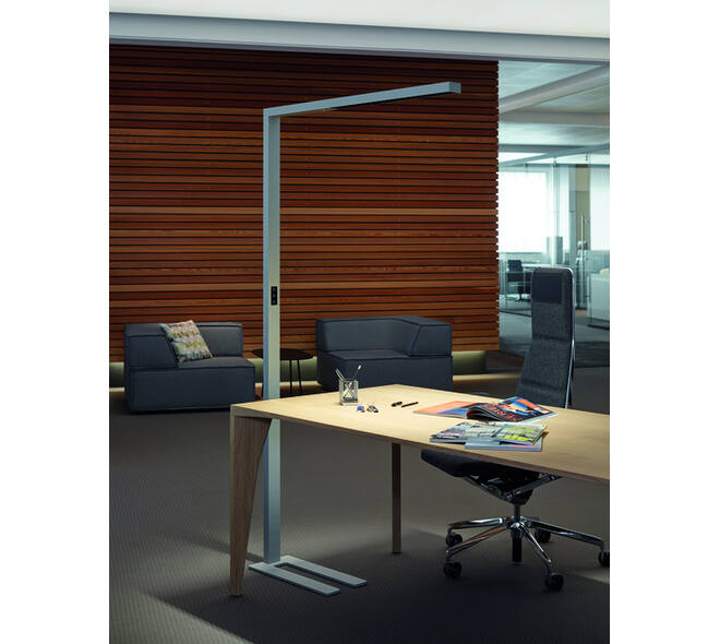 Vloerlamp MAUL Sirius LED beweging- daglichtsensor dimbaar zilver