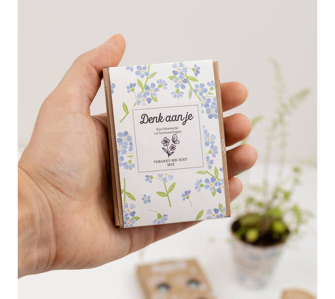 Giftbox Blossombs Denk aan je Vergeet-me-niet mix à 4 zaadbommetjes