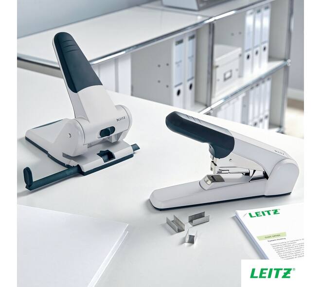 Nietmachine Leitz Heavy Duty Flat Clinch 60 vel zilver