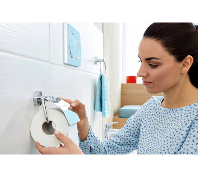 Toiletrolhouder met deksel tesa® Smooz hoogglans verchroomd metaal zelfklevend