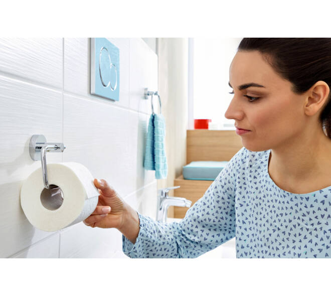 Toiletrolhouder tesa® Smooz hoogglans verchroomd metaal zelfklevend
