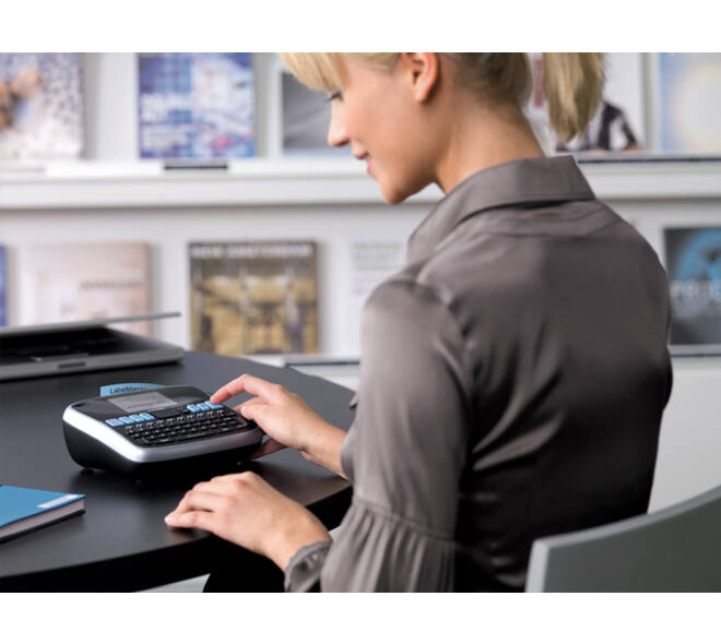 Labelprinter Dymo LabelManager 360D draagbaar qwerty 19mm zwart