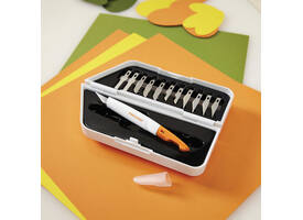 Precisiemes Fiskars Medium Duty set à 12 mesbladen wit