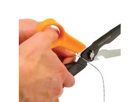 Schaar Fiskars Cuts+More Titanium multifunctioneel zwart