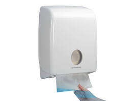 Handdoek Scott Essential i-vouw 1-laags 200x318mm 15x240 vel wit 6669