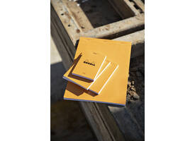 Schrijfblok Rhodia A4 lijn 80 vel 80gr oranje