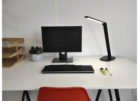 Bureaulamp Unilux Twistled led zwart