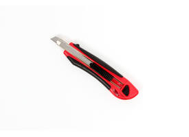 Snijmes IEZZY 9mm kunststof met ergonomische softgrip incl. 3 mesje