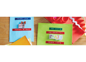 Reliëftape Dymo embossing vinyl 9mm wit op rood